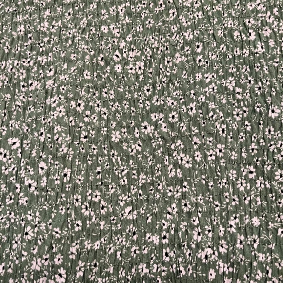 Wednesdays girl green floral dress - Picture 5 of 5